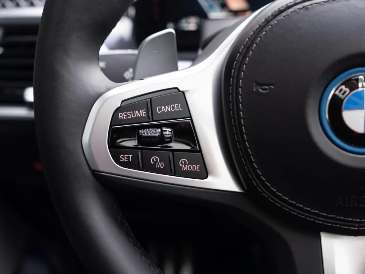 xDrive50e SoH 100% | M Sportpakket | Sky Lounge |Innovation Pack | Harman Kardon | Comfort Access | Stoelverwarming | 22'' |