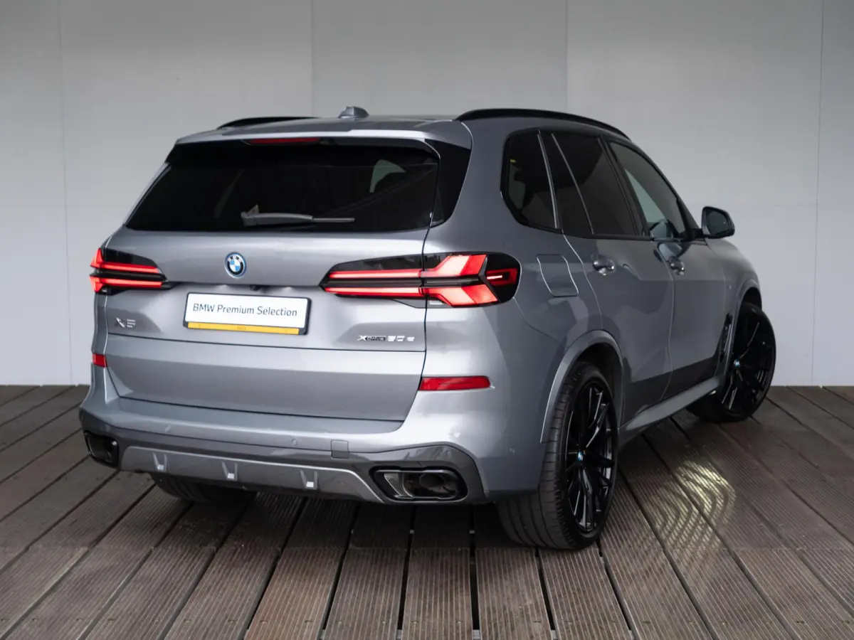 xDrive50e SoH 100% | M Sportpakket | Sky Lounge |Innovation Pack | Harman Kardon | Comfort Access | Stoelverwarming | 22'' |