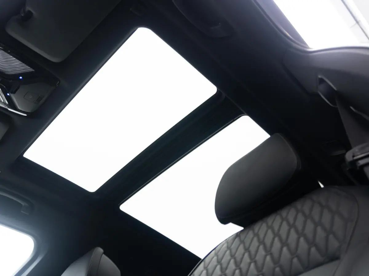 xDrive50e SoH 100% | M Sportpakket | Sky Lounge |Innovation Pack | Harman Kardon | Comfort Access | Stoelverwarming | 22'' |