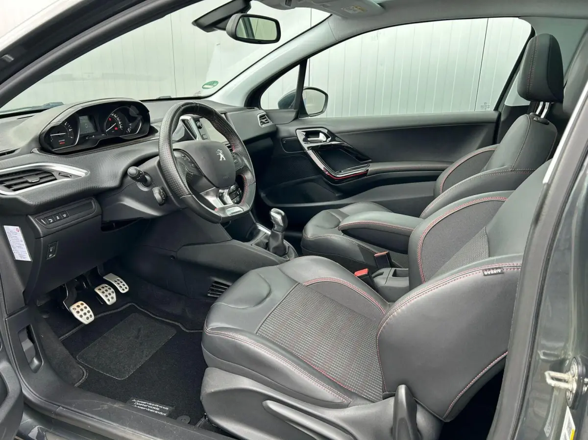 1.2 PureTech GT-line Airco/Bluetooth/Cruise
