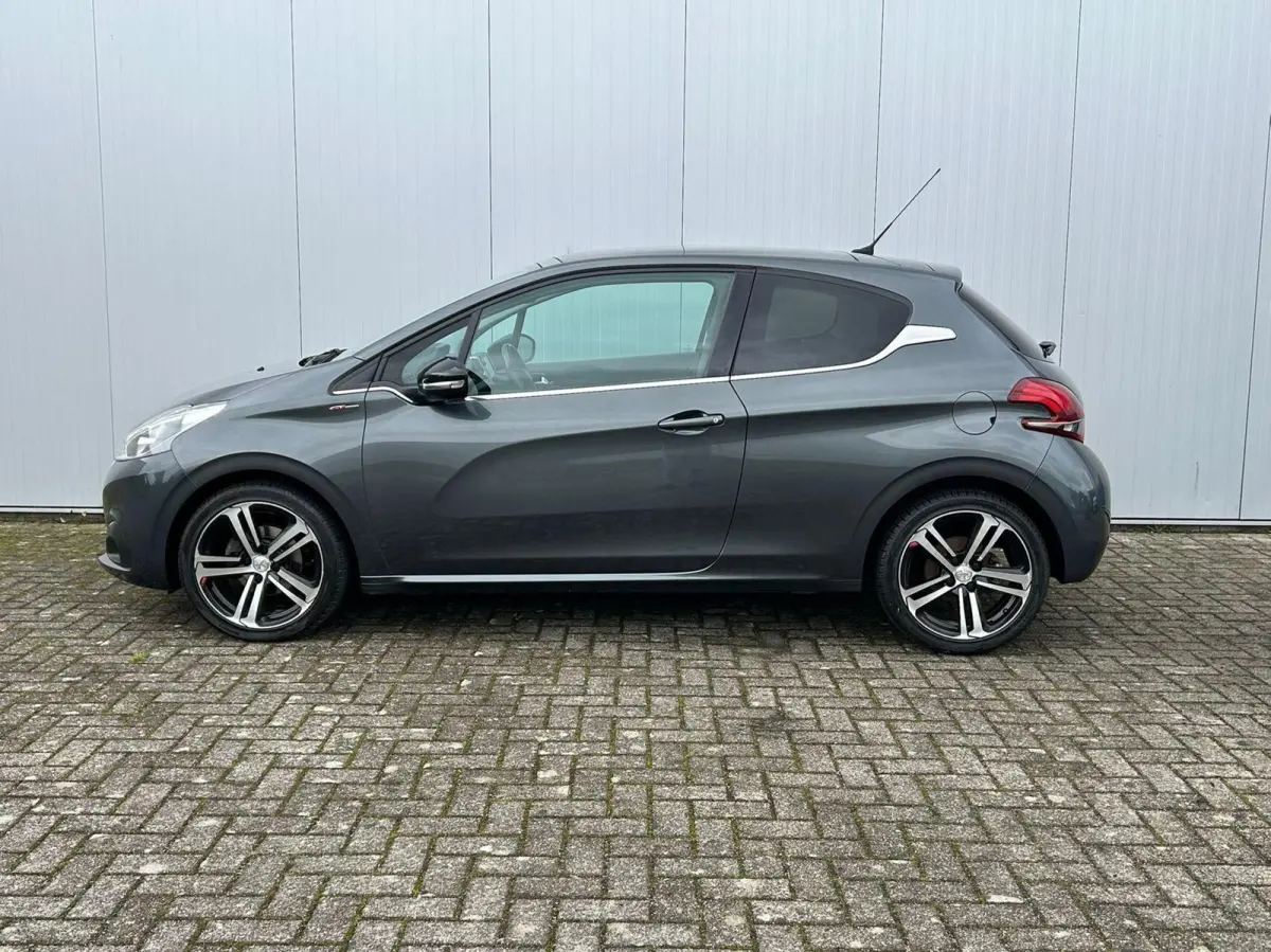 1.2 PureTech GT-line Airco/Bluetooth/Cruise