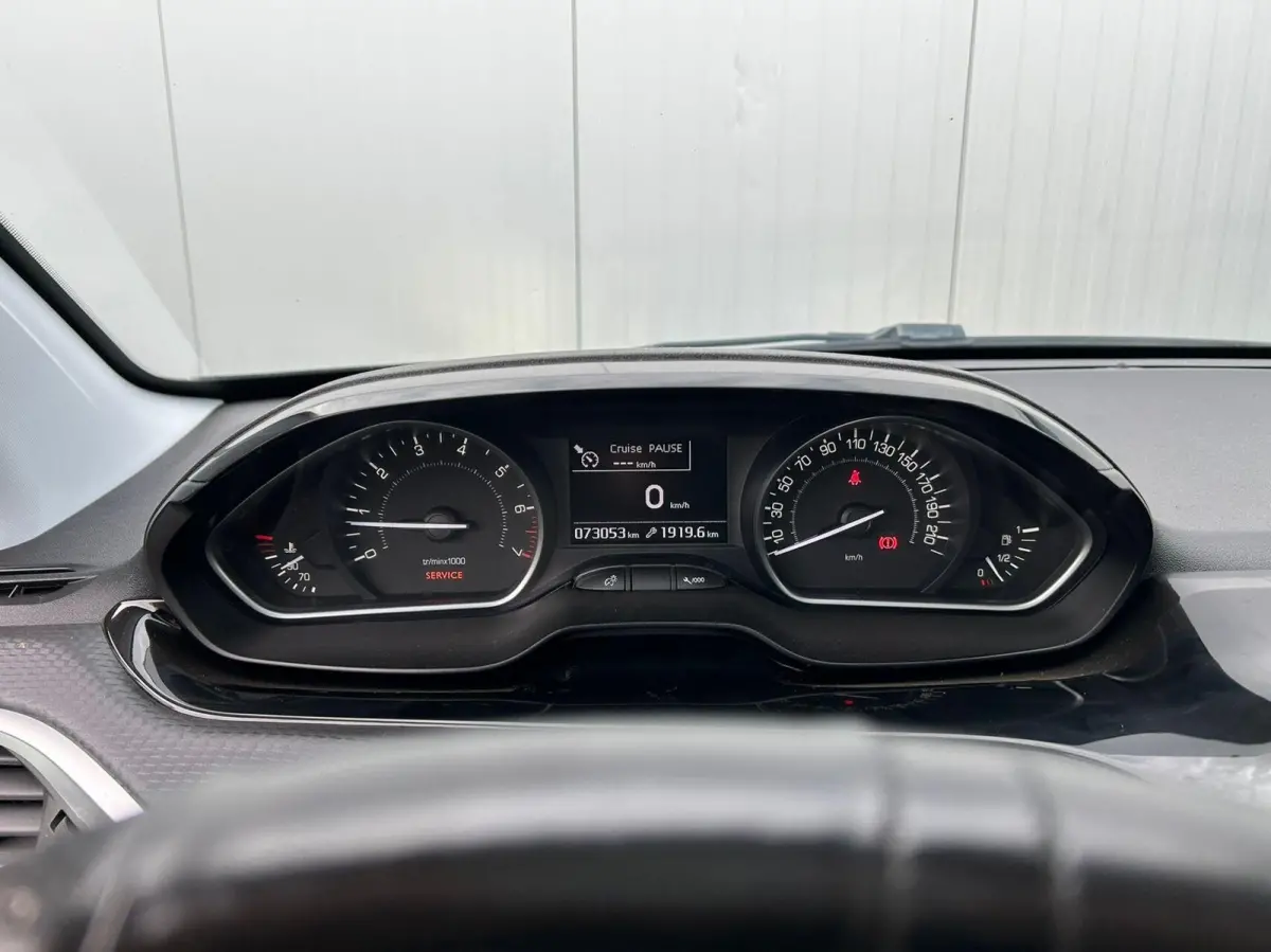 1.2 PureTech GT-line Airco/Bluetooth/Cruise