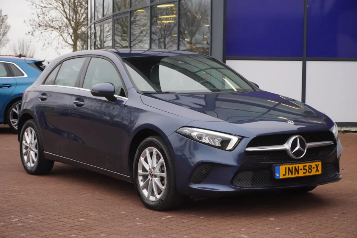 250 e Business Line PHEV / Camera / Navi / Stoelverwarm. / LED / SUPER PRIJS + APK 10-2028