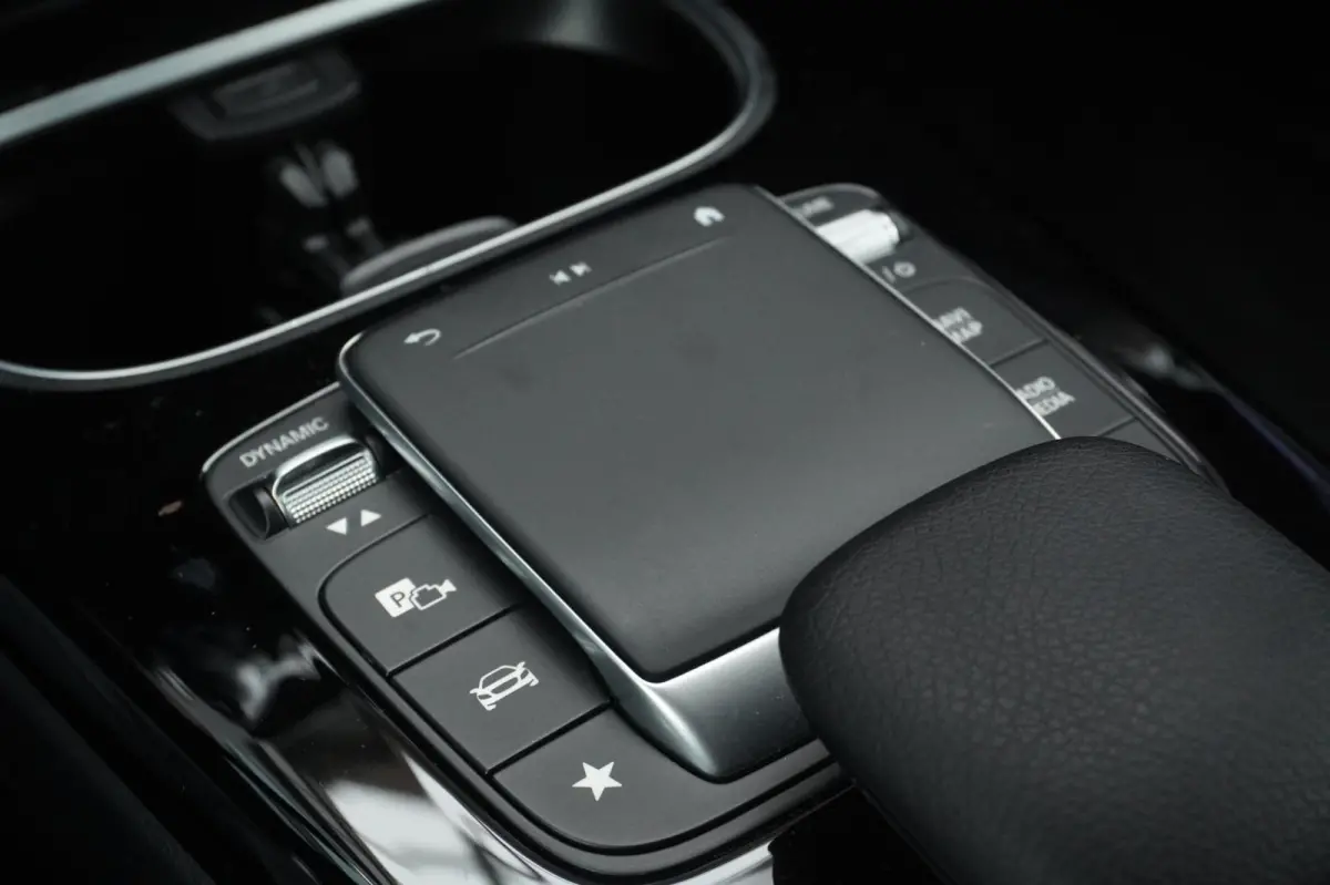 250 e Business Line PHEV / Camera / Navi / Stoelverwarm. / LED / SUPER PRIJS + APK 10-2028