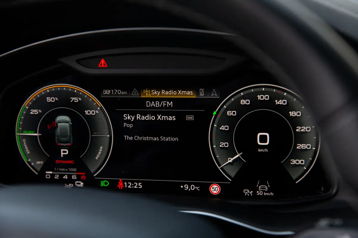 55 TFSI e quattro Pro Line Advanced , RS-seats, 3D-camera, Luchtvering, Head-up display, Apple Carplay, S-line