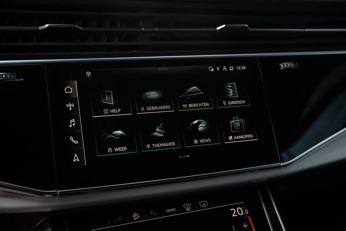 55 TFSI e quattro Pro Line Advanced , RS-seats, 3D-camera, Luchtvering, Head-up display, Apple Carplay, S-line