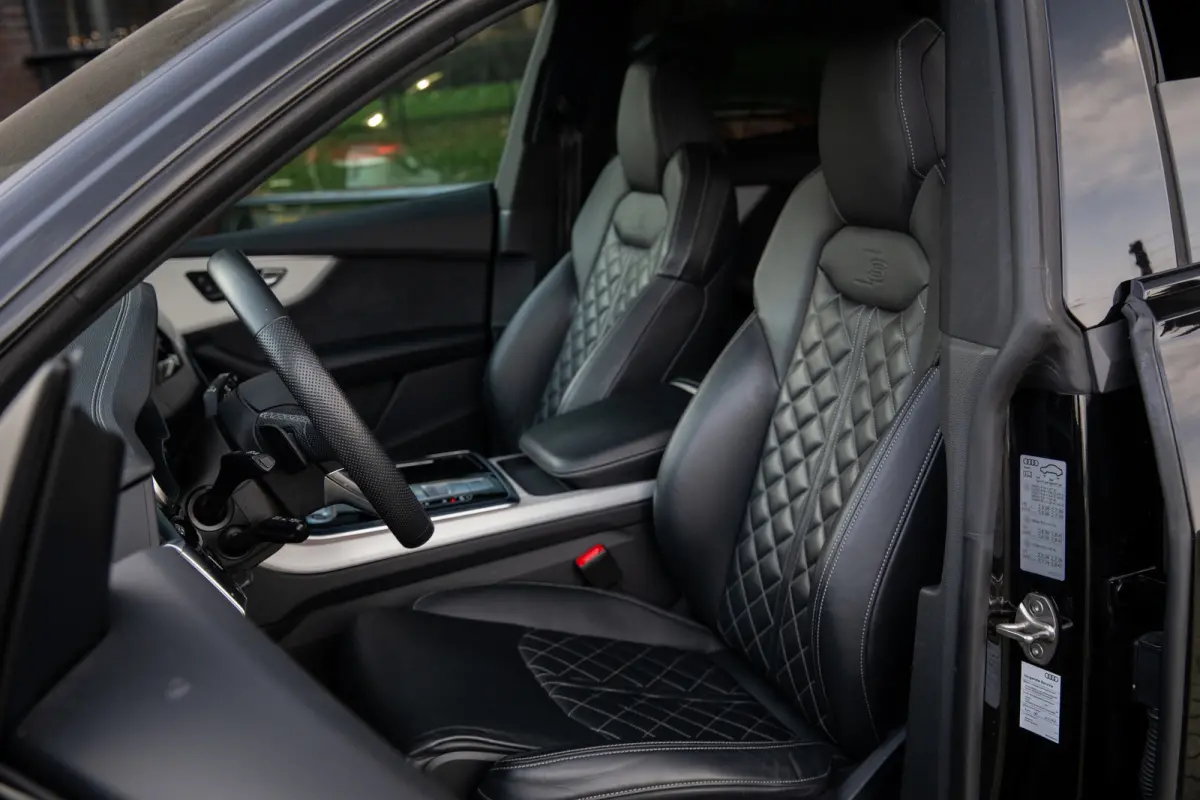 55 TFSI e quattro Pro Line Advanced , RS-seats, 3D-camera, Luchtvering, Head-up display, Apple Carplay, S-line