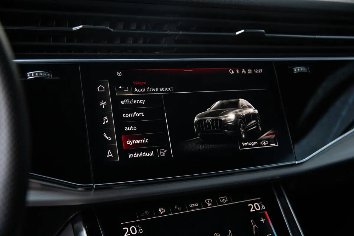 55 TFSI e quattro Pro Line Advanced , RS-seats, 3D-camera, Luchtvering, Head-up display, Apple Carplay, S-line