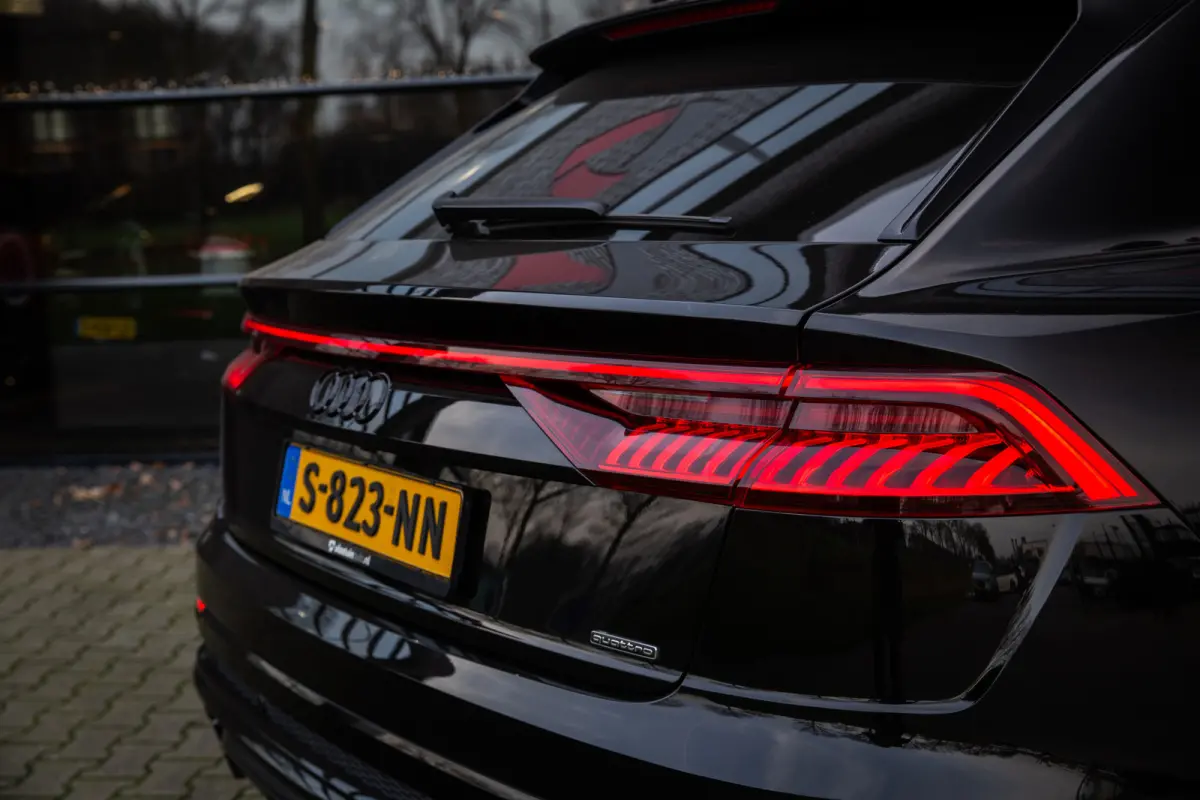 55 TFSI e quattro Pro Line Advanced , RS-seats, 3D-camera, Luchtvering, Head-up display, Apple Carplay, S-line