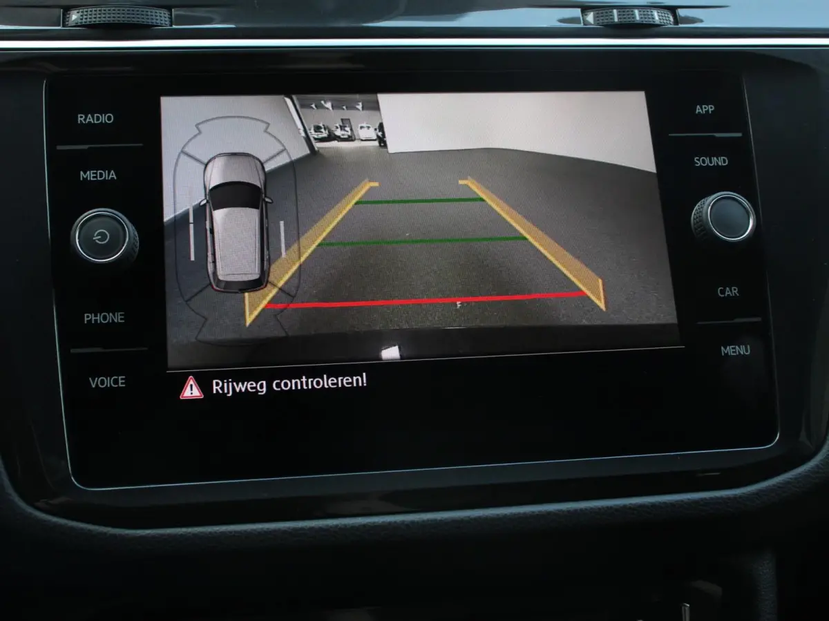 1.5 TSI Comfortline Team DSG Navigatie  Apple carplay/Android Auto  Climate Control  Camera  Lane Assist  Virtual Cockpit  Winterpakket  Adaptive Cruise control  Lichtmetalen Velgen
