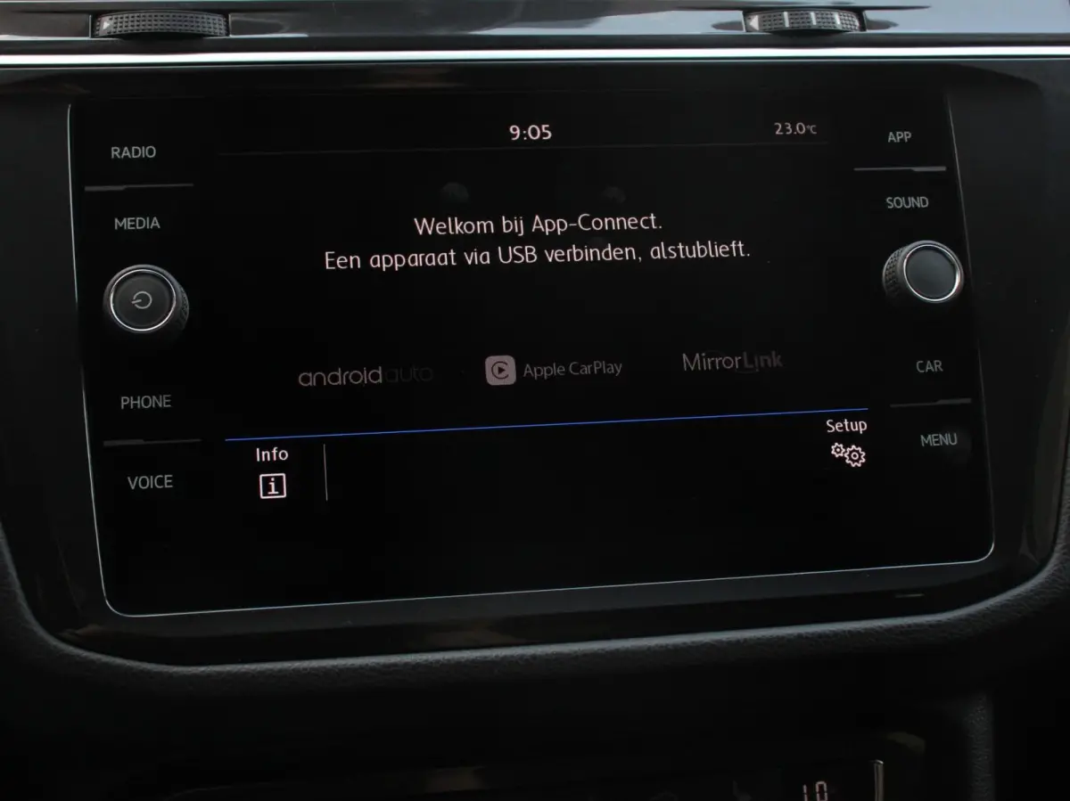 1.5 TSI Comfortline Team DSG Navigatie  Apple carplay/Android Auto  Climate Control  Camera  Lane Assist  Virtual Cockpit  Winterpakket  Adaptive Cruise control  Lichtmetalen Velgen