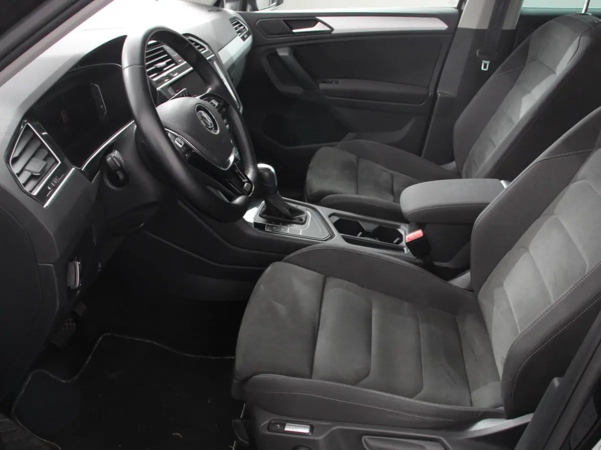 1.5 TSI Comfortline Team DSG Navigatie  Apple carplay/Android Auto  Climate Control  Camera  Lane Assist  Virtual Cockpit  Winterpakket  Adaptive Cruise control  Lichtmetalen Velgen