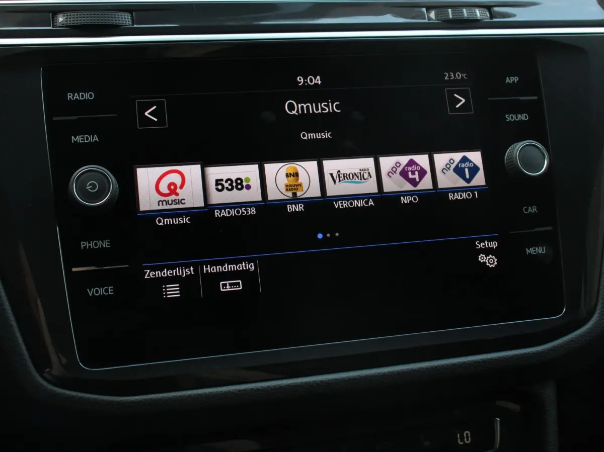 1.5 TSI Comfortline Team DSG Navigatie  Apple carplay/Android Auto  Climate Control  Camera  Lane Assist  Virtual Cockpit  Winterpakket  Adaptive Cruise control  Lichtmetalen Velgen
