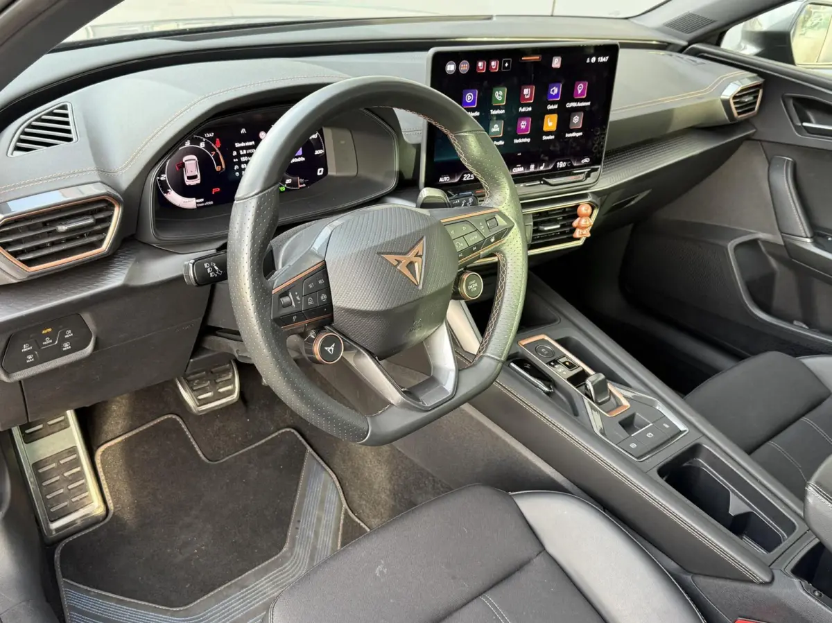 1.5 TSI e-Hybrid VZ Performance