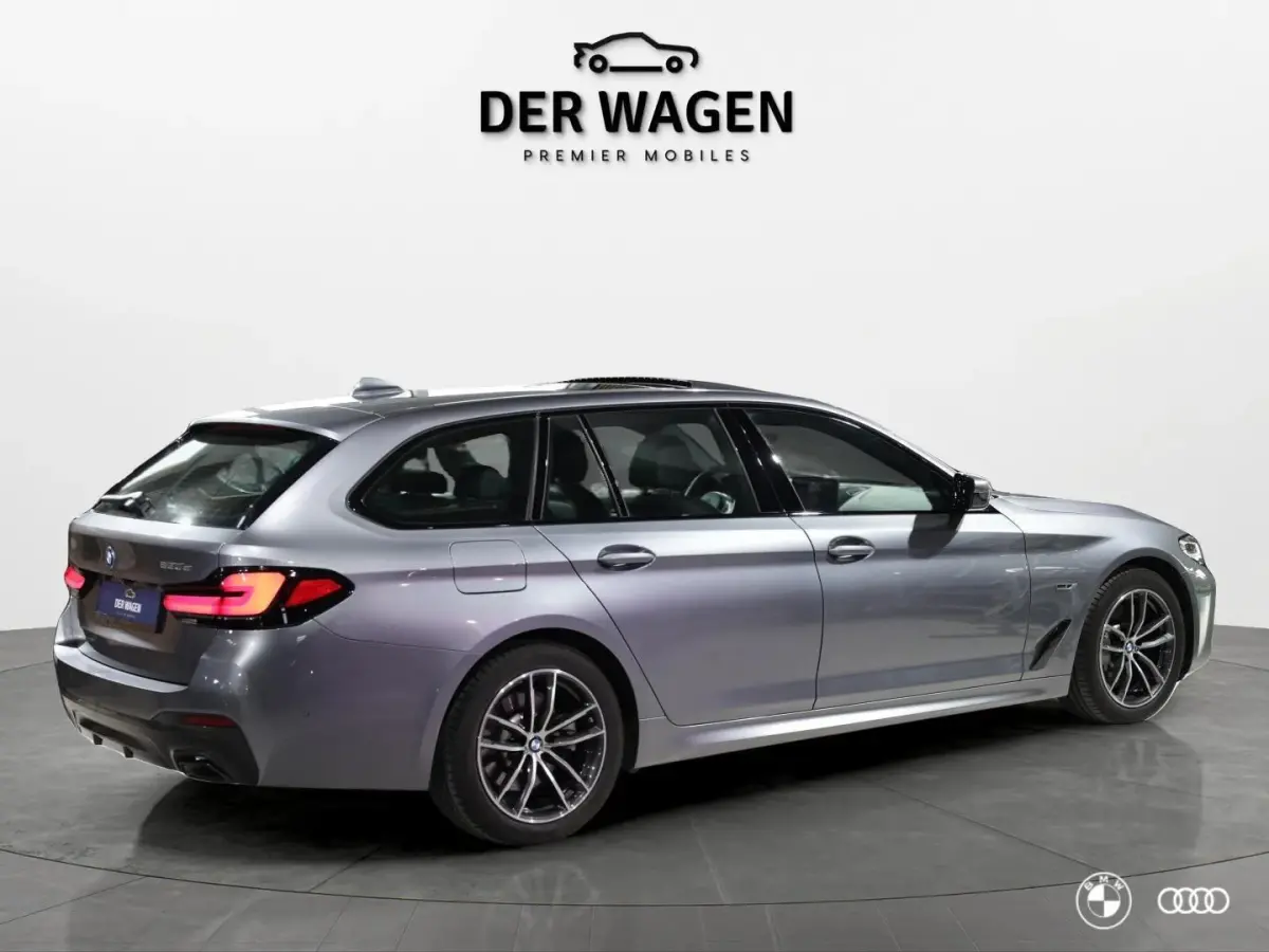 530E M SPORT / PANODAK / LEDER / STOELVW / CARPLAY / 18"