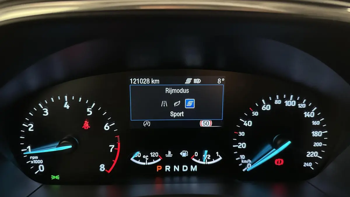 1.0 EcoBoost Titanium Business PANO LEER CRUISE NAVI CARPLAY ECC.