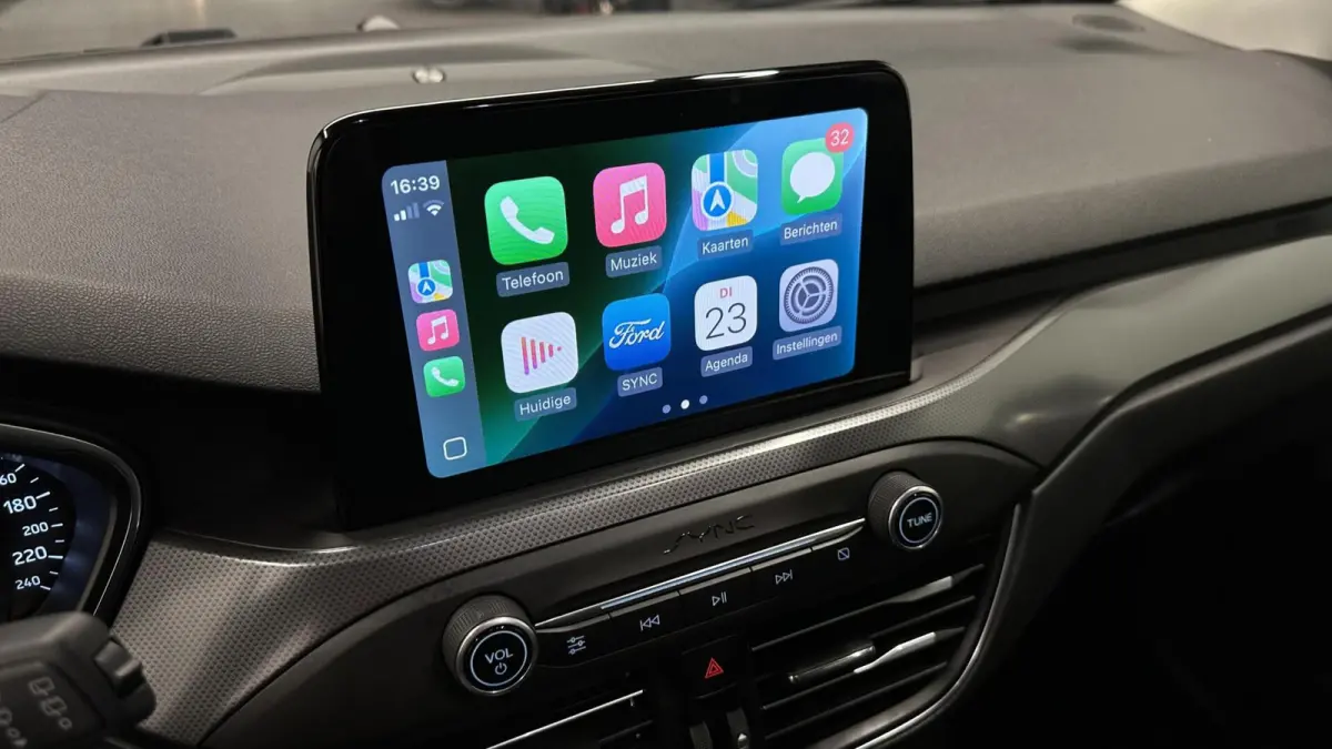 1.0 EcoBoost Titanium Business PANO LEER CRUISE NAVI CARPLAY ECC.