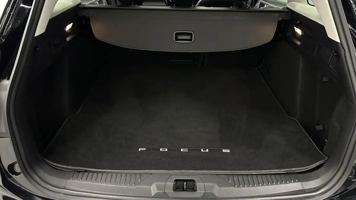1.0 EcoBoost Titanium Business PANO LEER CRUISE NAVI CARPLAY ECC.