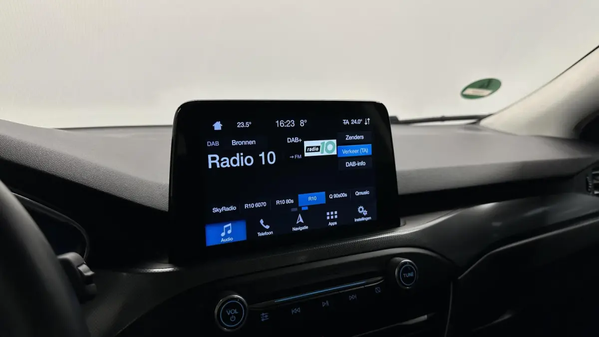 1.0 EcoBoost Titanium Business PANO LEER CRUISE NAVI CARPLAY ECC.