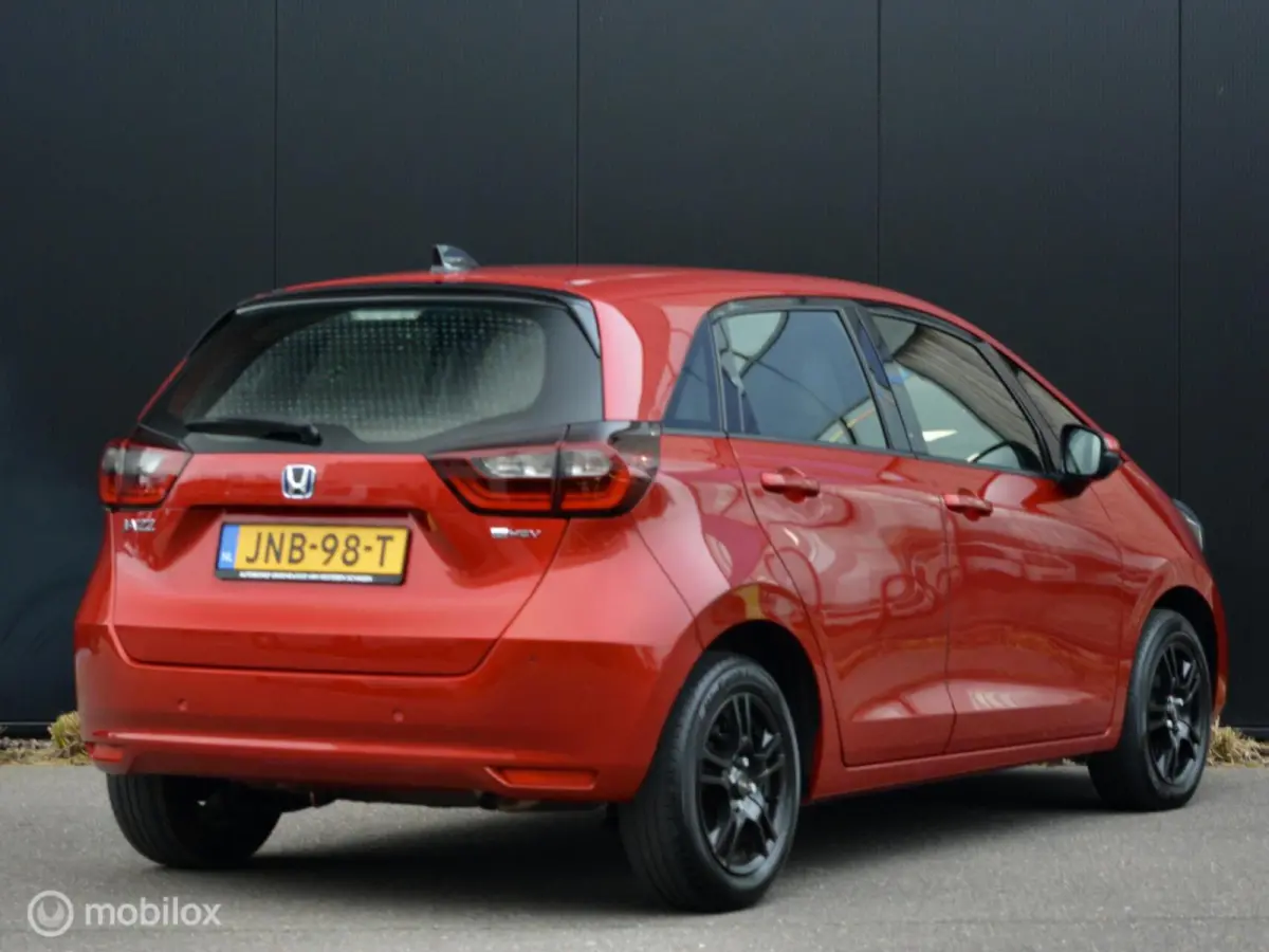 1.5 e:HEV Elegance