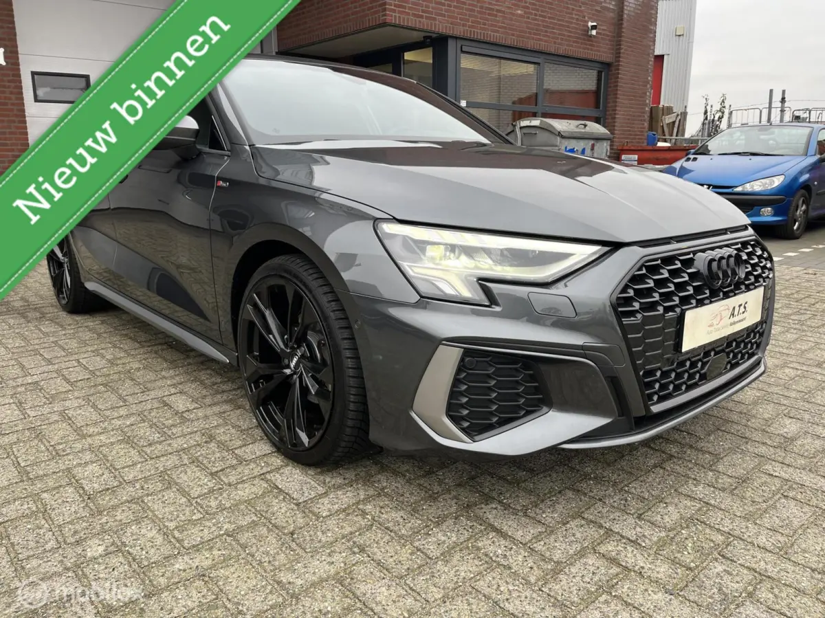 35 TFSI S-LINE*LEDER*NAVI*CARPLAY*ACC*PDC*