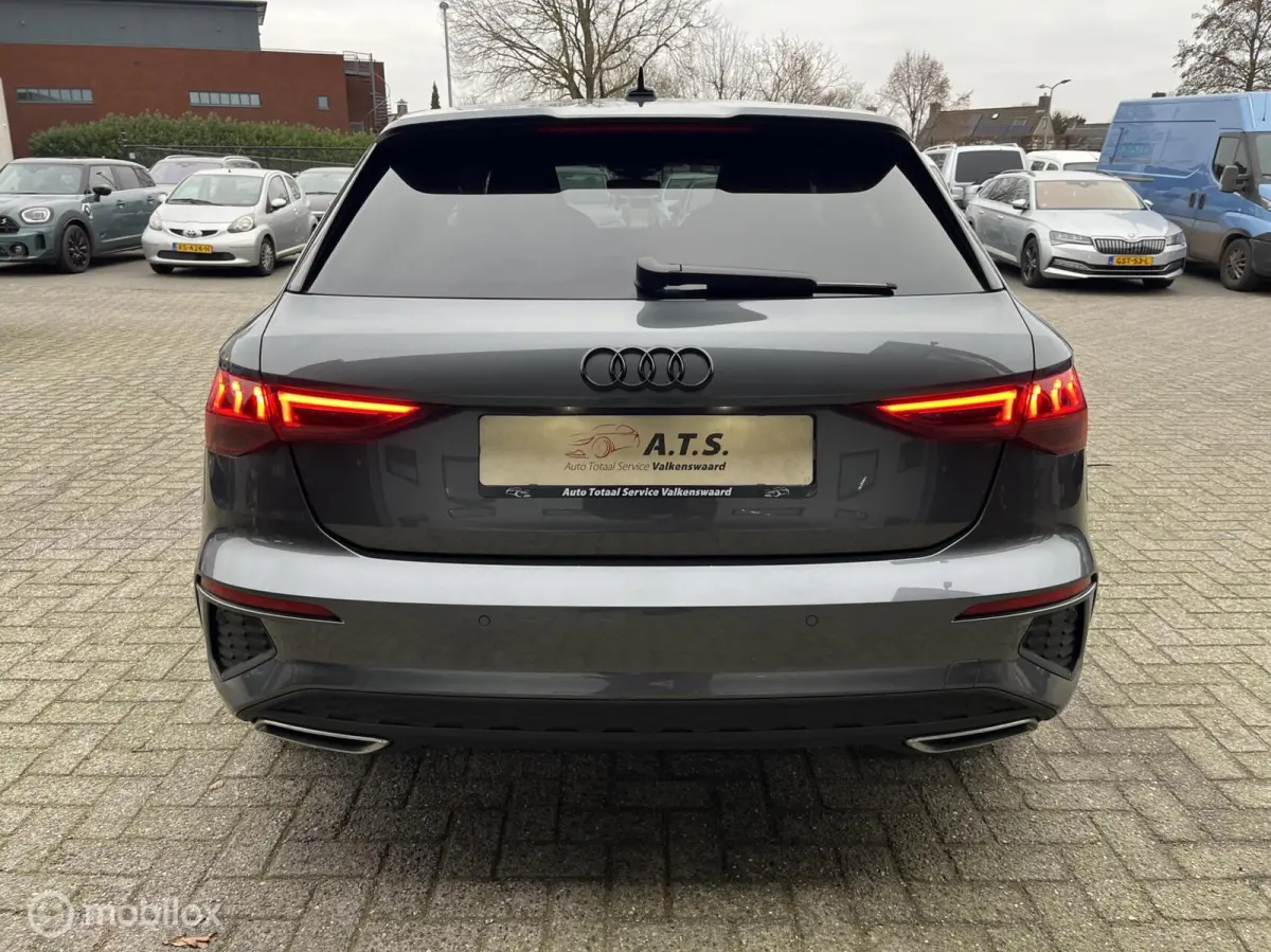 35 TFSI S-LINE*LEDER*NAVI*CARPLAY*ACC*PDC*