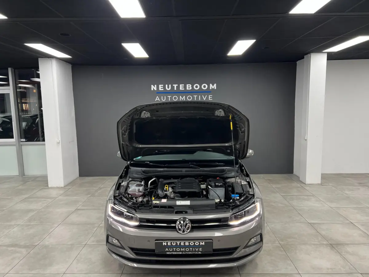 1.0 TSI | PDC | Airco | 95PK| Carplay | LED|
