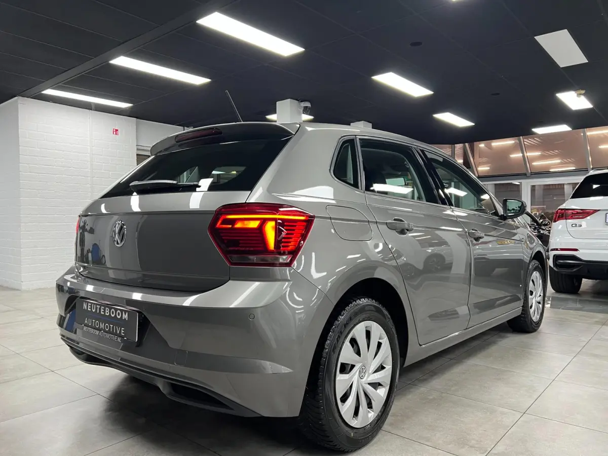 1.0 TSI | PDC | Airco | 95PK| Carplay | LED|