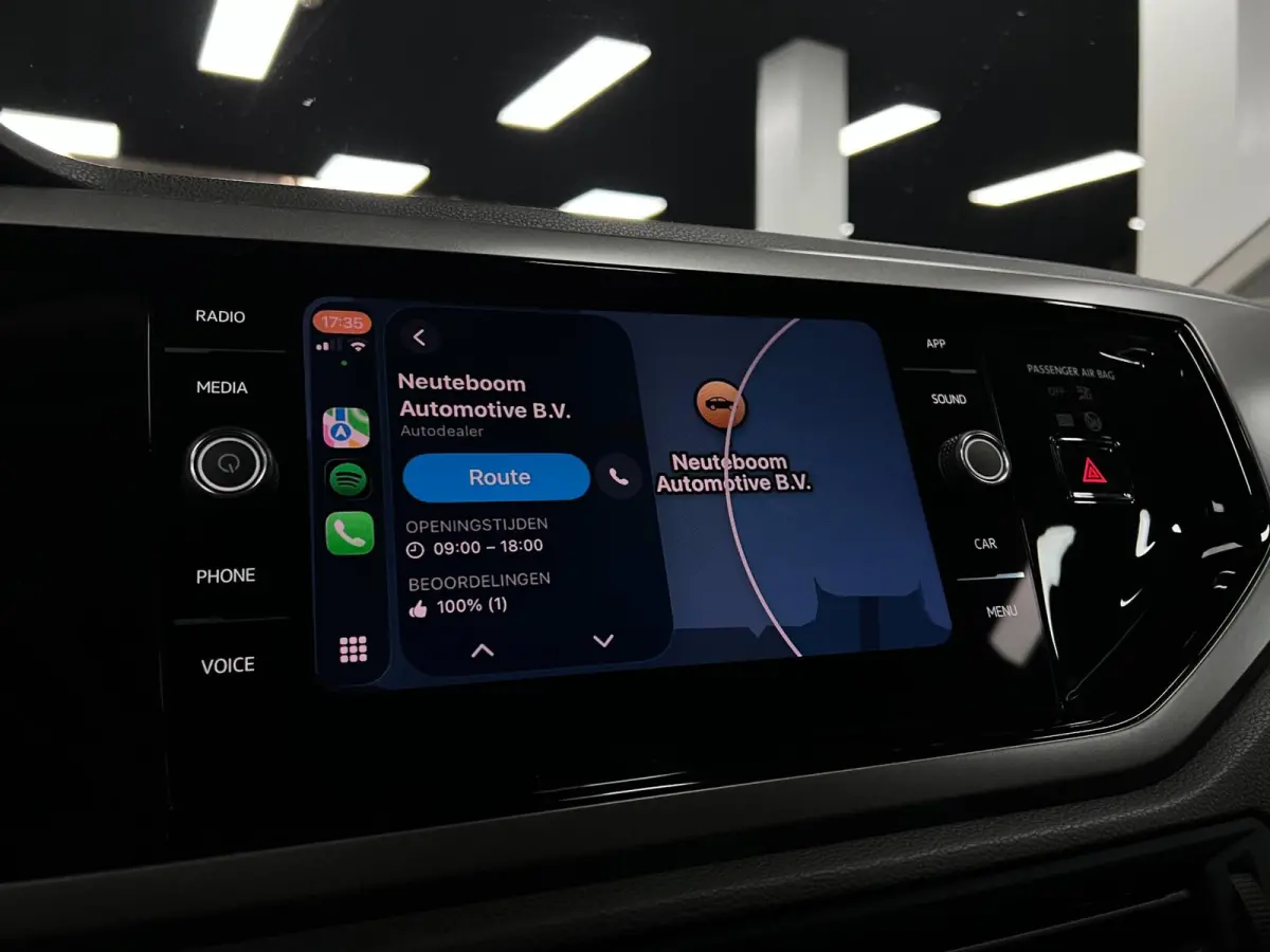 1.0 TSI | PDC | Airco | 95PK| Carplay | LED|