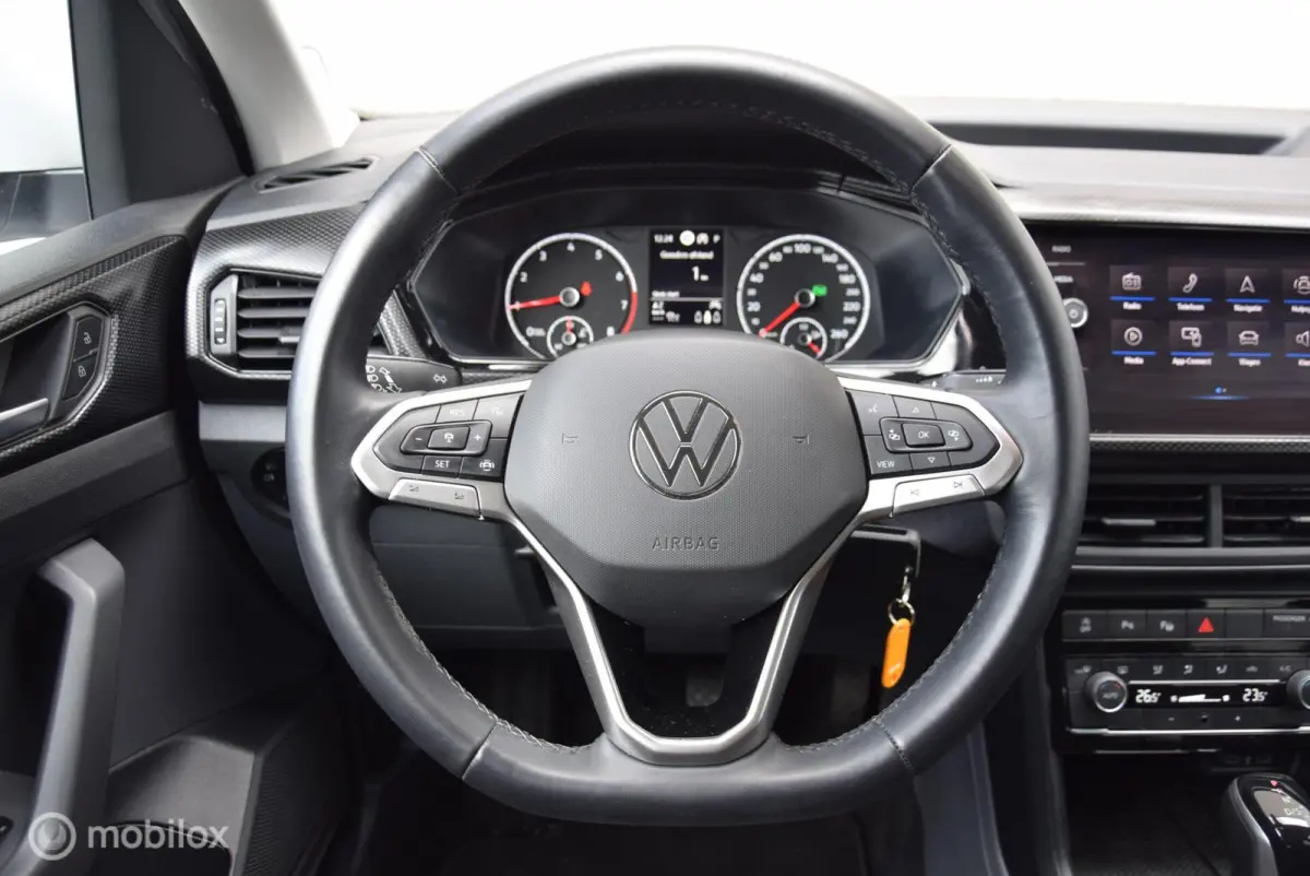 1.0 TSI Life 110pk DSG Executive pakket App connect