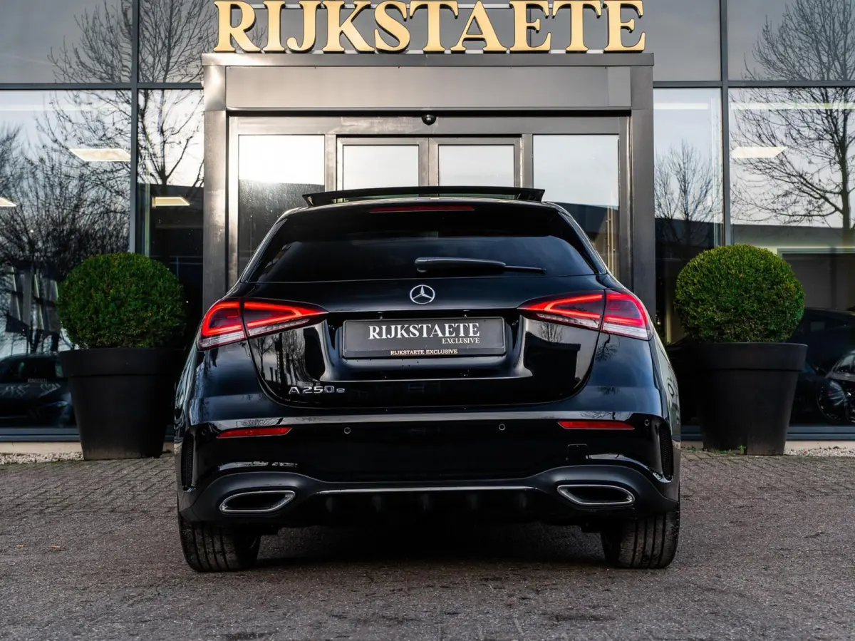A250e AMG|PANO|18''|BURMESTER|SFEERVERL.