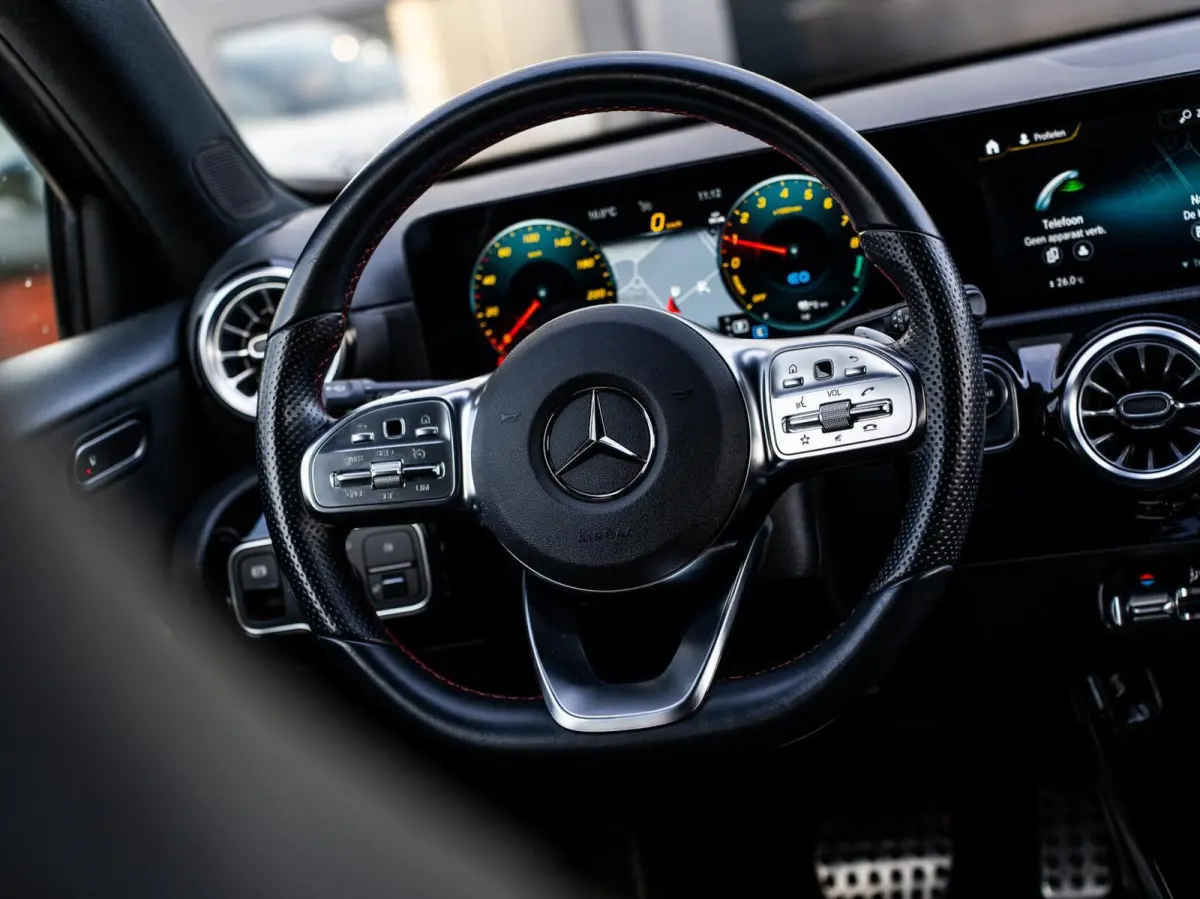 A250e AMG|PANO|18''|BURMESTER|SFEERVERL.