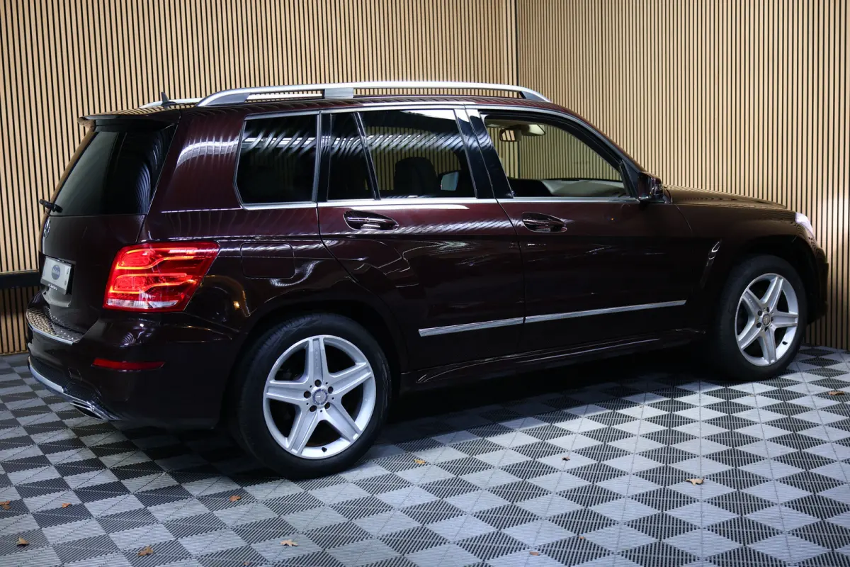 350 V6 4Matic AMG Prestige MEMORY STOELVENT. NAV CAMERA LEDER XENON '12