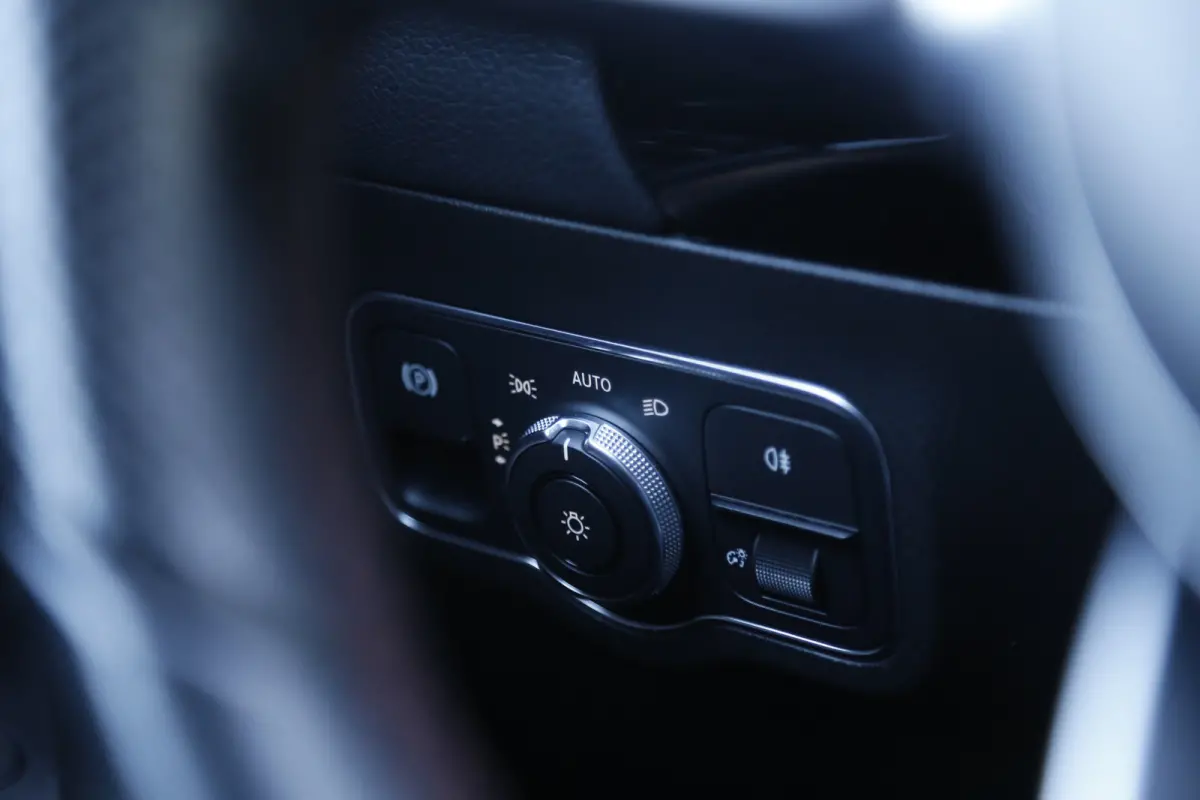 250 e AMG Edition Plug in hybride*Perfect Onderh.*Sfeerverl./Leder/Stoelverw./Camera/LED/Elek. Achterklep/DAB/Standkachel/Rijstrook/Parkeersens.V+A/20 inch LM*