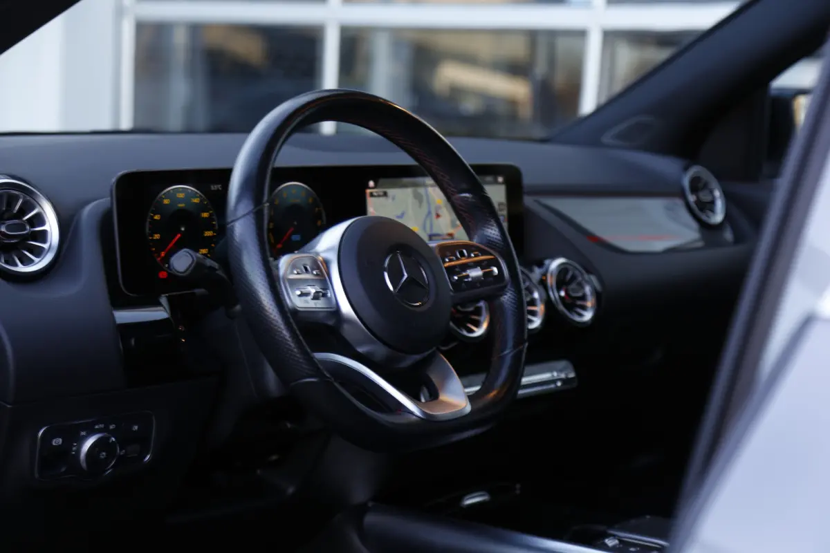 250 e AMG Edition Plug in hybride*Perfect Onderh.*Sfeerverl./Leder/Stoelverw./Camera/LED/Elek. Achterklep/DAB/Standkachel/Rijstrook/Parkeersens.V+A/20 inch LM*