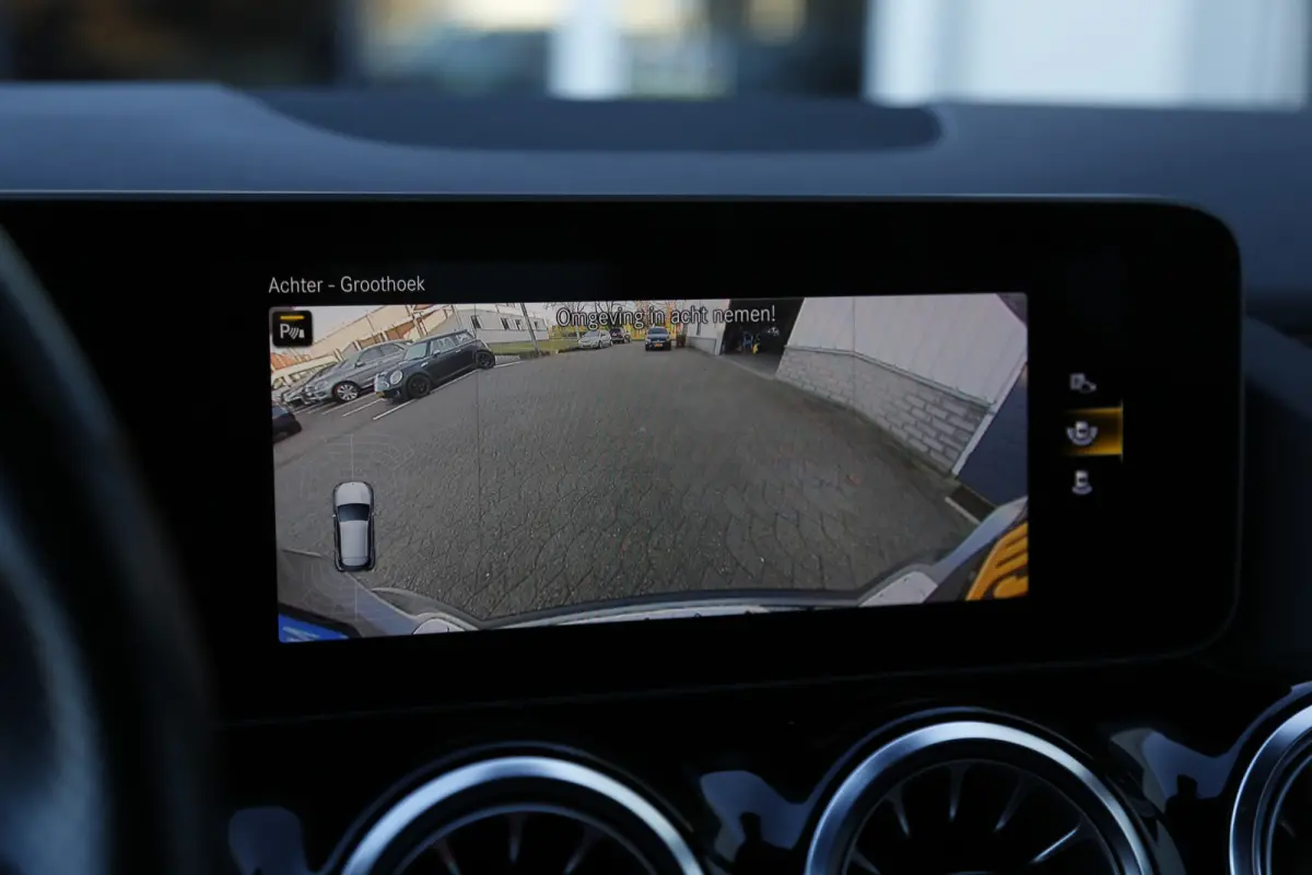 250 e AMG Edition Plug in hybride*Perfect Onderh.*Sfeerverl./Leder/Stoelverw./Camera/LED/Elek. Achterklep/DAB/Standkachel/Rijstrook/Parkeersens.V+A/20 inch LM*