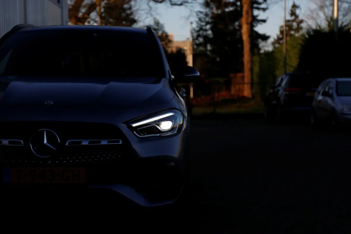 250 e AMG Edition Plug in hybride*Perfect Onderh.*Sfeerverl./Leder/Stoelverw./Camera/LED/Elek. Achterklep/DAB/Standkachel/Rijstrook/Parkeersens.V+A/20 inch LM*
