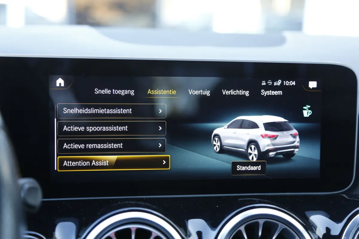 250 e AMG Edition Plug in hybride*Perfect Onderh.*Sfeerverl./Leder/Stoelverw./Camera/LED/Elek. Achterklep/DAB/Standkachel/Rijstrook/Parkeersens.V+A/20 inch LM*