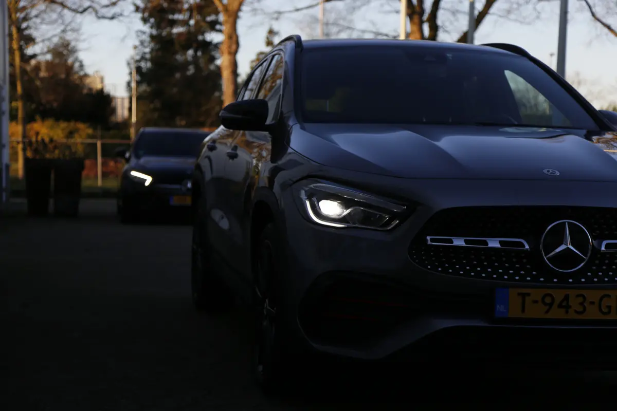 250 e AMG Edition Plug in hybride*Perfect Onderh.*Sfeerverl./Leder/Stoelverw./Camera/LED/Elek. Achterklep/DAB/Standkachel/Rijstrook/Parkeersens.V+A/20 inch LM*