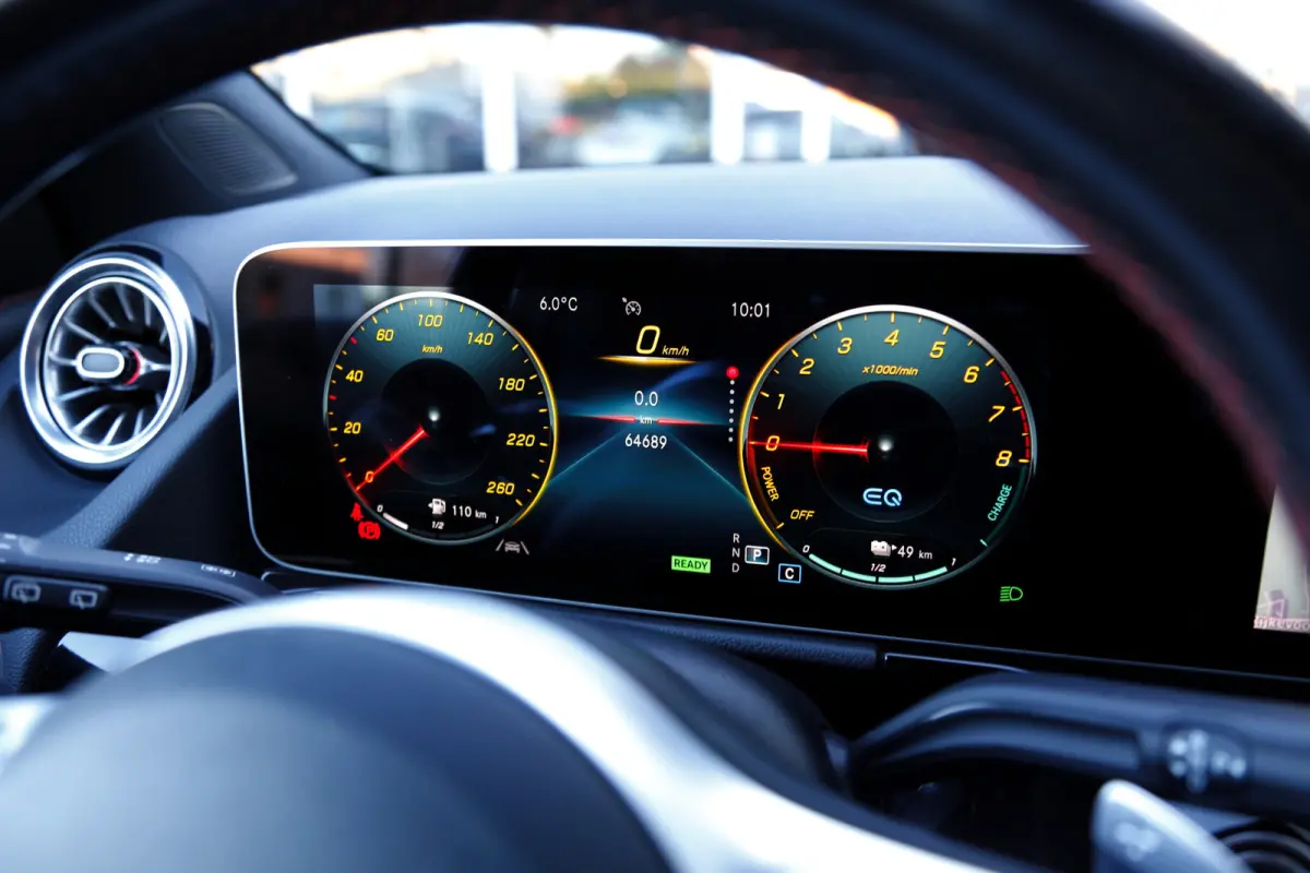 250 e AMG Edition Plug in hybride*Perfect Onderh.*Sfeerverl./Leder/Stoelverw./Camera/LED/Elek. Achterklep/DAB/Standkachel/Rijstrook/Parkeersens.V+A/20 inch LM*