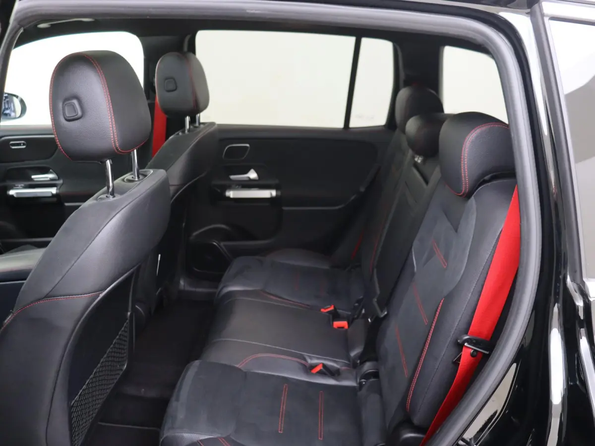 AMG 35 4MATIC Premium Plus /Panoramadak /Burmester 3D /Distronic /360 Camera