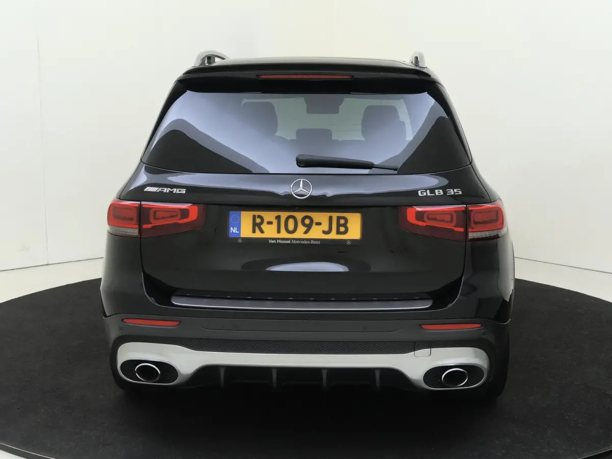 AMG 35 4MATIC Premium Plus /Panoramadak /Burmester 3D /Distronic /360 Camera