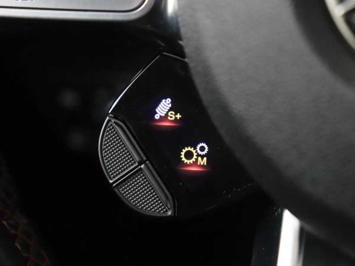 AMG 35 4MATIC Premium Plus /Panoramadak /Burmester 3D /Distronic /360 Camera