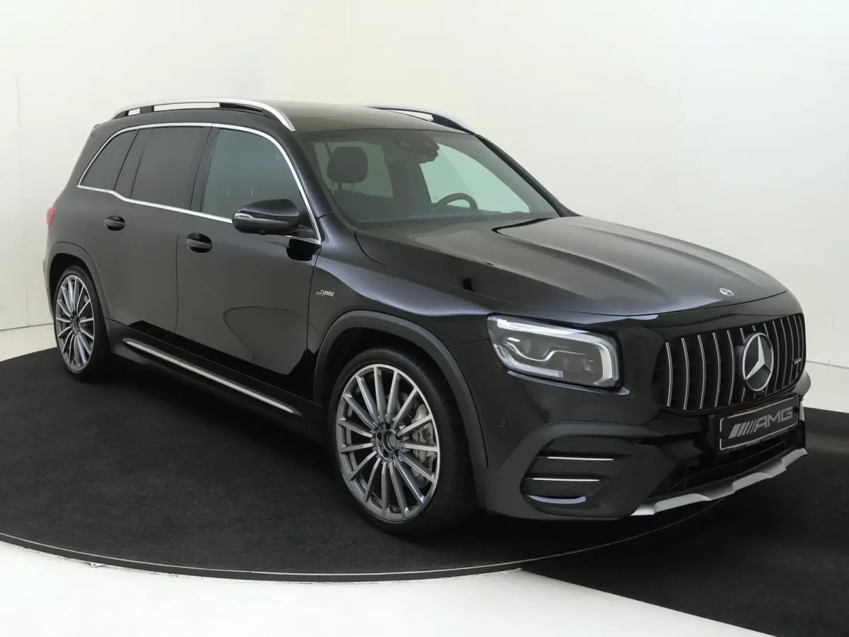 AMG 35 4MATIC Premium Plus /Panoramadak /Burmester 3D /Distronic /360 Camera