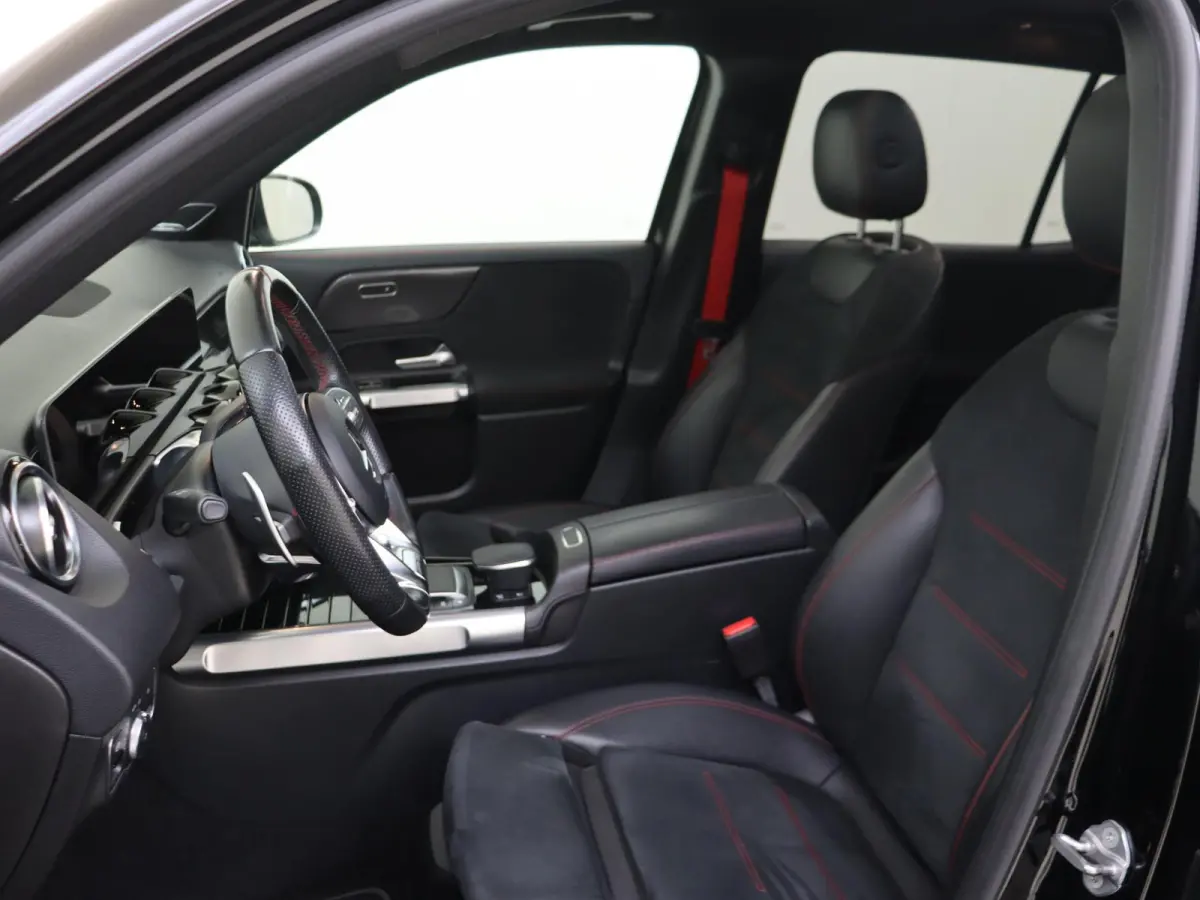 AMG 35 4MATIC Premium Plus /Panoramadak /Burmester 3D /Distronic /360 Camera