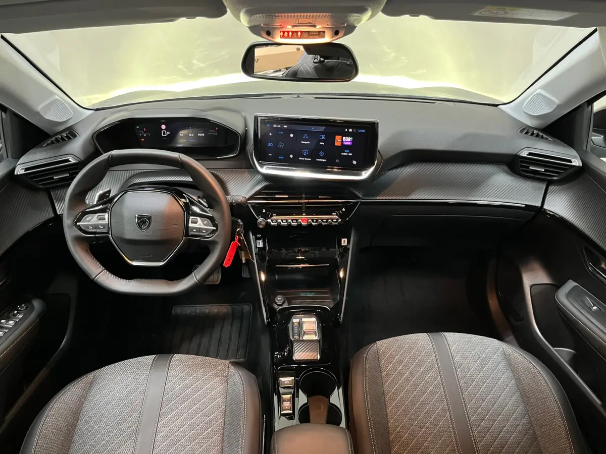 Hybrid 100 e-DCS6 Allure | Adaptive Cruise | Camera | Navigatie | Stoelverwarming |