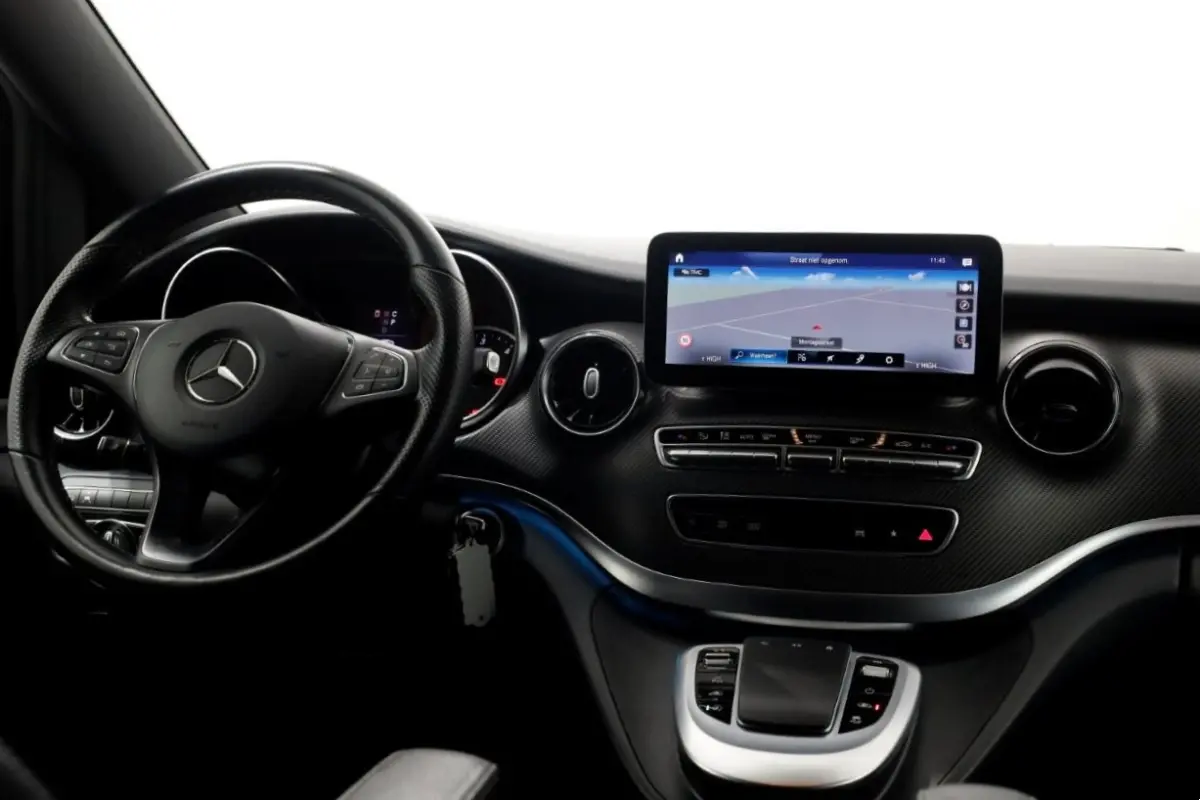 300d 4-MATIC Lang Edition AMG Personenbus INCL. BTW/BPM 09-2021