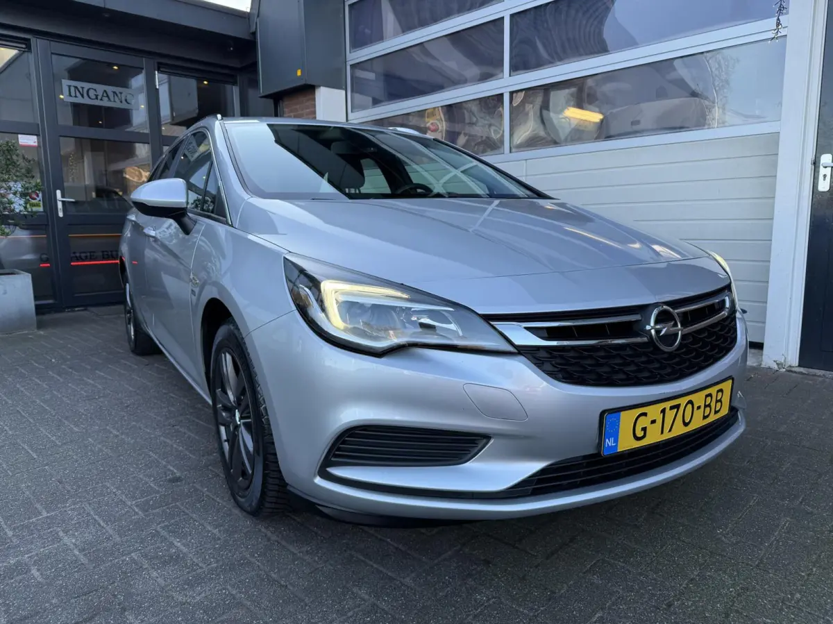 1.0 Turbo 120 Jaar Edition *ALL-IN PRIJS*
