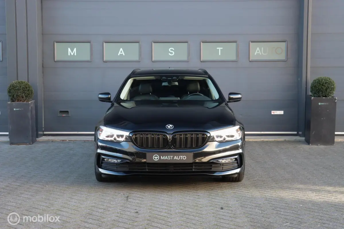 530i|Dealer|Carplay|PDC|Stoelverwarming|
