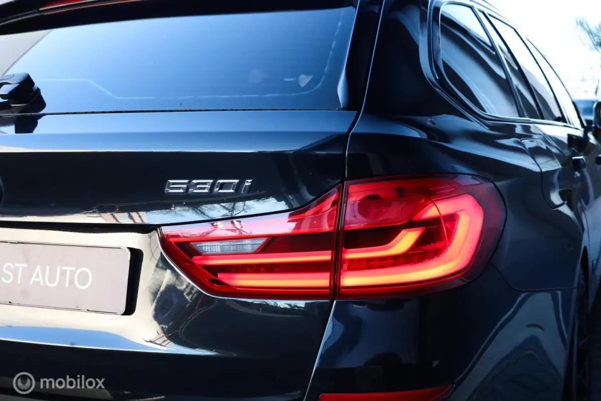 530i|Dealer|Carplay|PDC|Stoelverwarming|